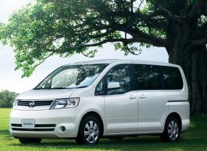 Nissan Serena 20G-20S 2005 года
